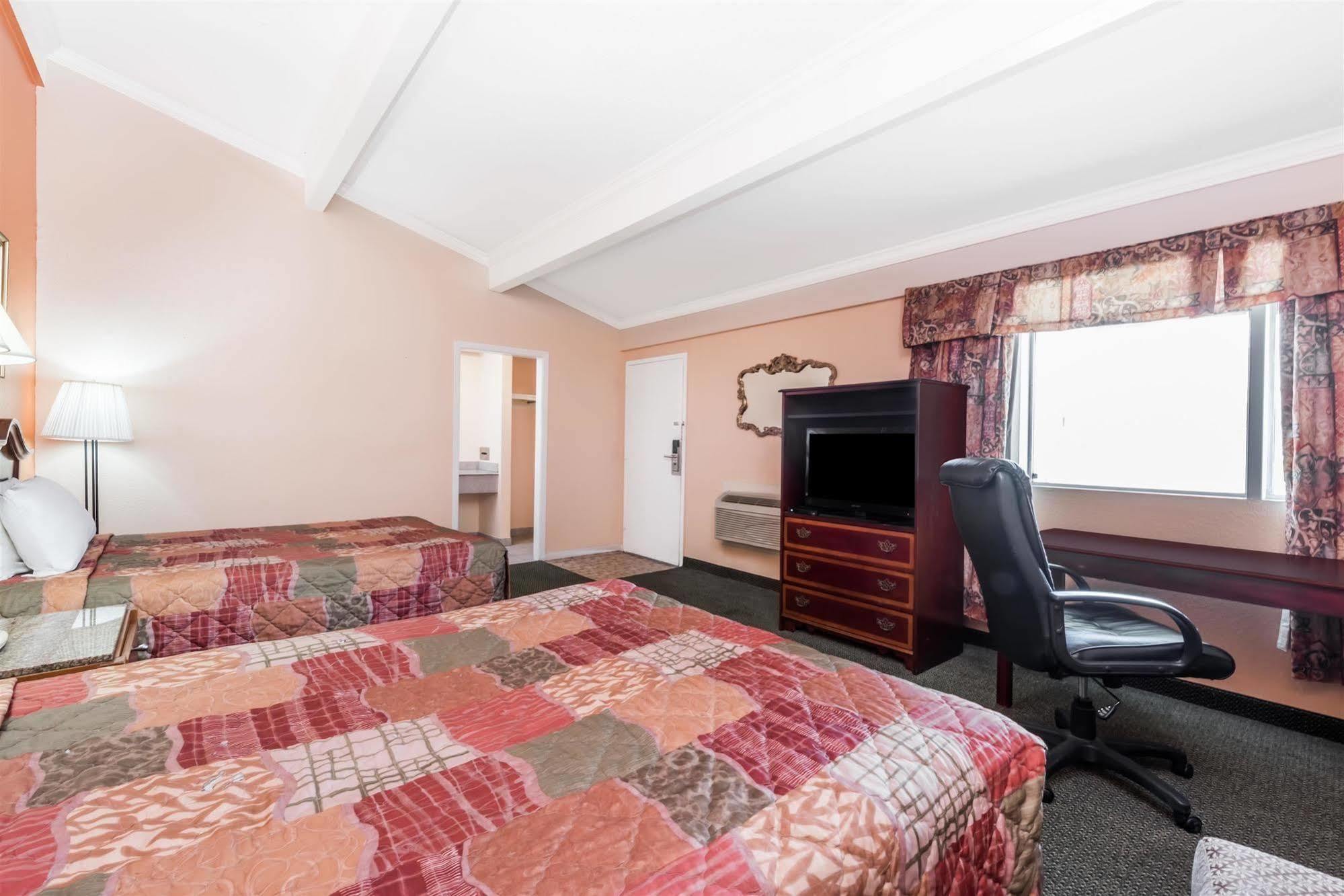 Oyo Hotel Lake Charles La I-10 외부 사진